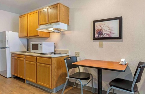 El Dorado West Hotel | Studio 6 Extended Stay El Paso East TX
