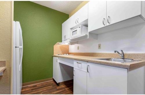 North Greece Hotel | Studio 6 Extended Stay Rochester Greece NY