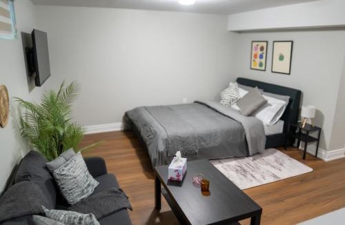 Mount Pleasant Apartment | Studio Apartment B - Full Kitchen - Cozy and Modern