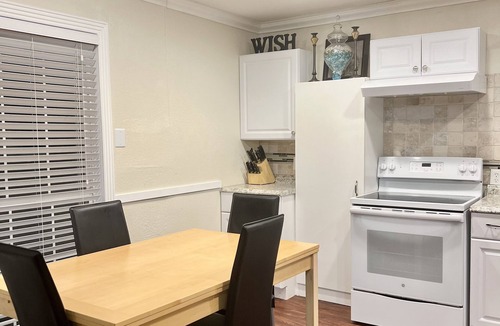 Westbury Apartment | Studio Apartment