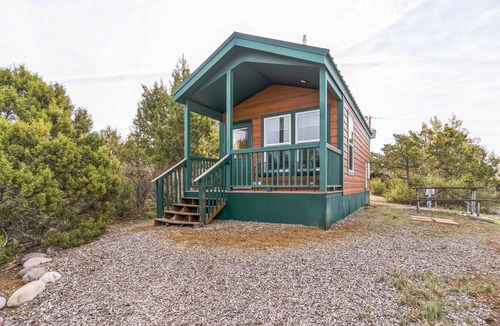 Durango - Purgatory Cabin | Studio Cabin - The Studio Cabin sleeps a maximum of 4 and features a full bathroom.