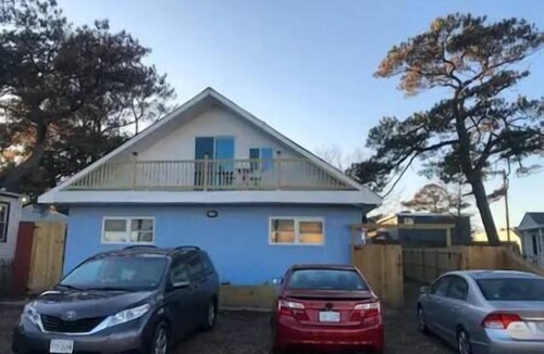 East Ocean View Apartment | Studio couple a few blocks from the beach!