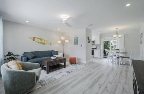 Naples Park Villa | Stunning 2BR Villa, 10min to Beach, a Perfect Getaway!