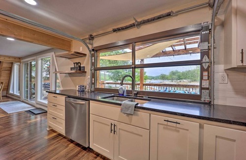 Eucha House | Stunning lakefront A-frame home w/dock! 15% off 4+ nt stay!