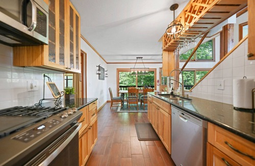 Franklin Cabin | STUNNING VIEWS! LUXURY MT VISTA LODGE CLOSE TO DOWNTOWN & HIGHLANDS
