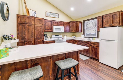 Shell Knob Cabin | Stunning Views! Table Rock Lake Cabin Near Marina