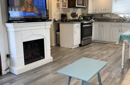 Old Orchard Beach House | Stunning Views from Roof Top Deck, 50 Steps to Beach