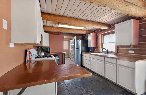 Spanish Valley Cabin | Stunning vistas! Cabin overlooking Moab & Arches