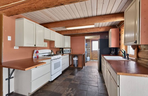 Spanish Valley Cabin | Stunning vistas! Cabin overlooking Moab & Arches