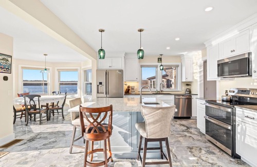 Narragansett House | Stunning water views! Newly built waterfront home-Harbour Island
