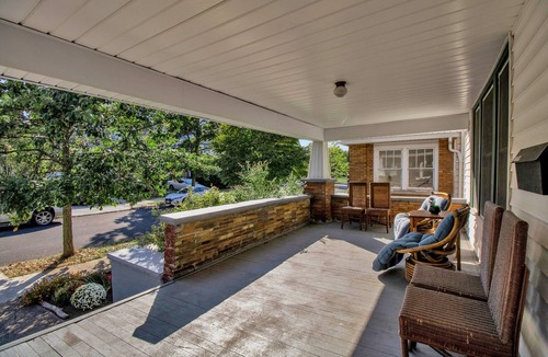 Black Rock Apartment | Stylish 3bd apartment by Delaware Park and Museums