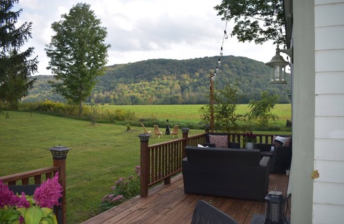 Little Valley House | Stylish Farmhouse Retreat - Just Three Minutes From Ellicottville!