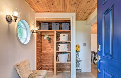 Jamestown West House | Stylish Jamestown Home Close to Lake & Dtwn