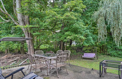 Jamestown West House | Stylish Jamestown Home Close to Lake & Dtwn