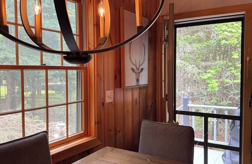 Beaver Cove Cabin | Stylish Lakeside Cabin on Moosehead Lake Renovated Interior Sleeps 8-10