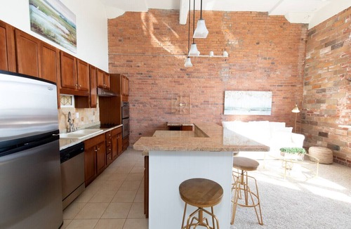 Sandusky Condo | Summer Dates! Bayfront Oasis Getaway for Four!