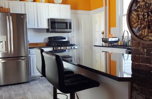 South Portland Apartment | Summer long stay rental. 5 minutes to Portlands Old Port!