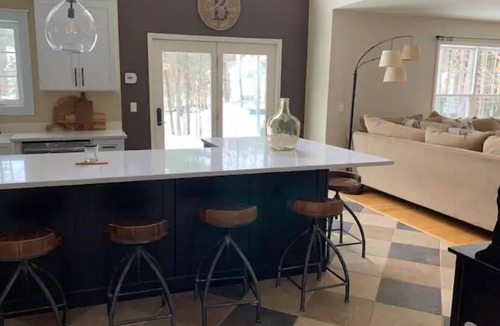 Gansevoort House | Summer Rental: Saratoga, Saratoga Lake/Lake George
