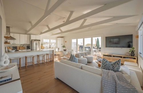 West Hampton Dunes House | Summersweet On The Bay Westhampton Waterfront