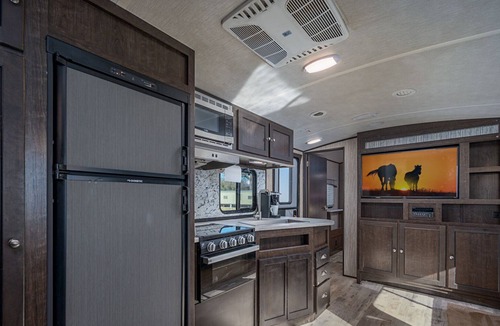 Lindale House | Sundance RV for Horsepark stays in Tyler, TX.