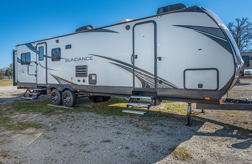 Lindale House | Sundance RV for Horsepark stays in Tyler, TX.