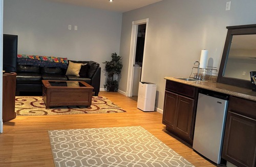 Conneaut Lakeshore House | Sunnyside Lake Home at Conneaut Lake