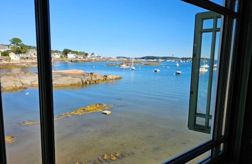 Stonington Cabin | Sunrise Shanty- Small Seaside Cottage