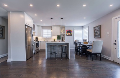 Port Weller House | Sunset Beach House With Patio & Parking!
