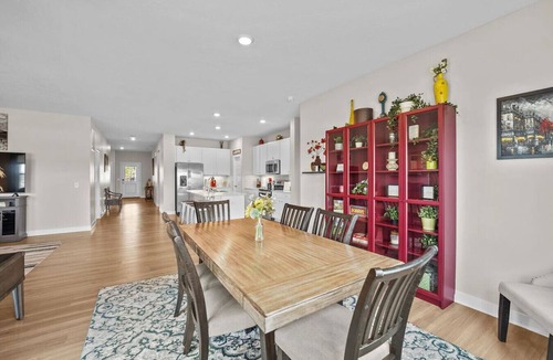 Maxwell House | Sunset Oasis - Water Views + Fenced Yard
