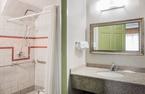 Bangor Hotel | Super 8 by Wyndham Bangor