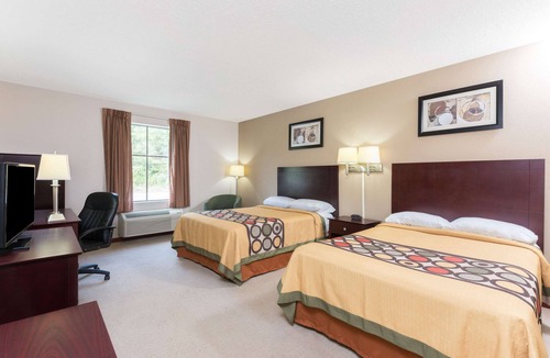 Homewood Hotel | Super 8 by Wyndham Beaver Falls