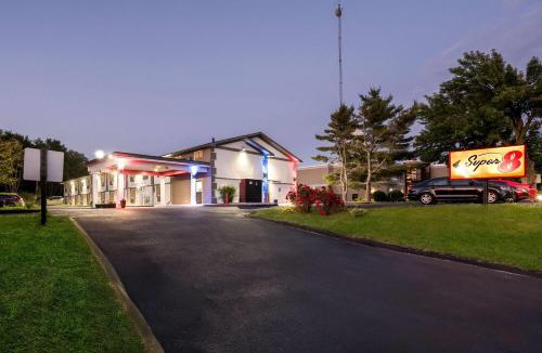 Lewiston Hotel | Super 8 by Wyndham Lewiston Auburn Area