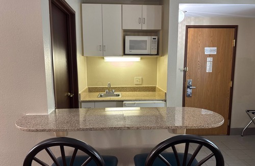 Mars Hotel | Super 8 by Wyndham Mars/Cranberry/Pittsburgh Area