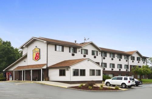 New Castle Hotel | Super 8 by Wyndham New Castle