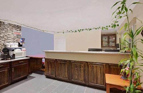 Siloam Springs Hotel | Super 8 by Wyndham Siloam Springs
