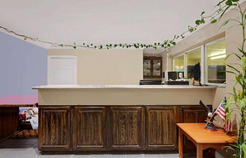 Siloam Springs Hotel | Super 8 by Wyndham Siloam Springs