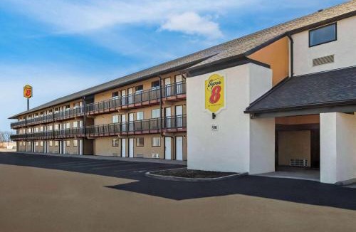 Vandalia Hotel | Super 8 by Wyndham Vandalia/Dayton International Airport