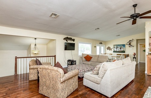 City-by-the Sea House | Super fishing location near Estes Flats, Redfish Bay, and the Intracoastal Waterway!