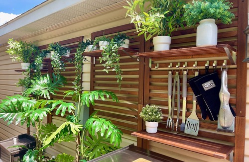 Queensbury House | SUPREMELY STYLISH HOME WITH HOT TUB, SAUNA, PLUNGE POOL, RESORT STYLE BACKYARD
