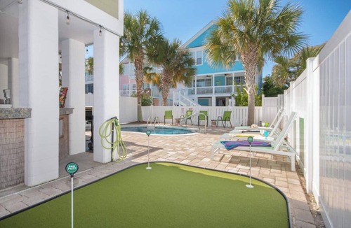 Surfside Beach House | Surfside Beach 5 Bdr, Walk 2 Beach, Priv Pool, Putt Green, Golf Cart