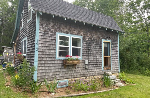 Brooksville House | Sweet cottage on Cape Rosier
