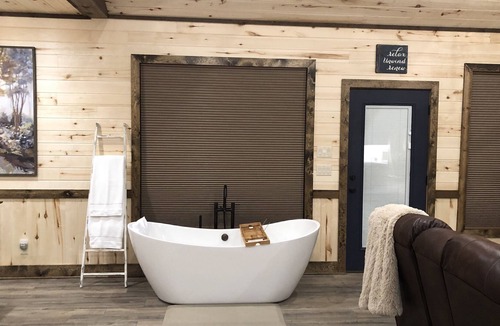 Wills Point Cabin | Sweet Escape-Brand New Luxury Log Cabin
