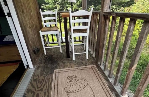 Franklin Cabin | Sweet Tiny Home on an Organic Farm