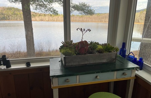 Stoneham Cottage | Sweet waterfront cottage, stunning sunsets, private, sleeps 4-8