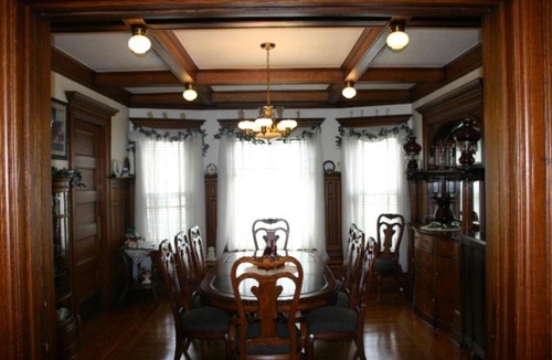 Salamanca Bed & Breakfast | Tarry Here Mansion Bed & Breakfast