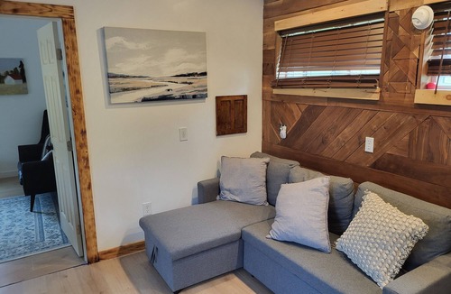 Hammondsport Cabin | Terry Hill Little Lodge, Cozy, Luxury Comfort overlooking beautiful Keuka Lake!