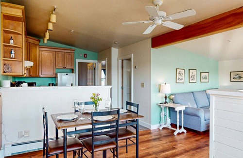 Stonington Apartment | The American Eagle - Inn on the Harbor