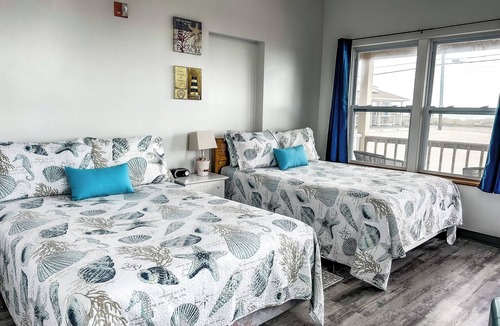 Eastward Look Hotel | The Anchor Motel