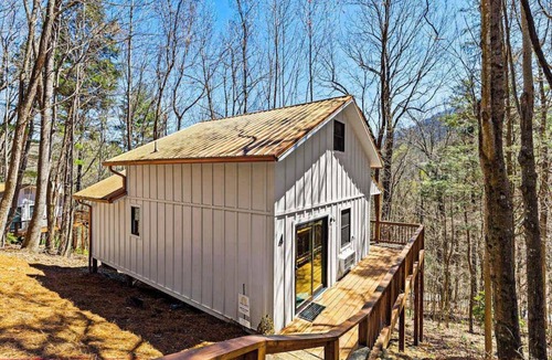 Blairsville Cabin | The Arcade at the Rise Retreat