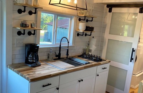 Cecil Cabin | The Arkansas Tiny House